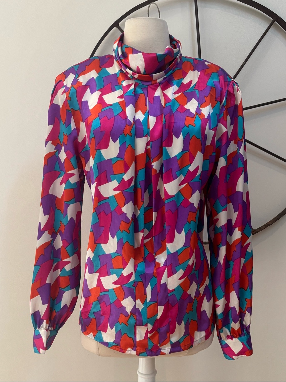 Vintage 1980s Nicola satin strong shoulder geometric colorful blouse 16